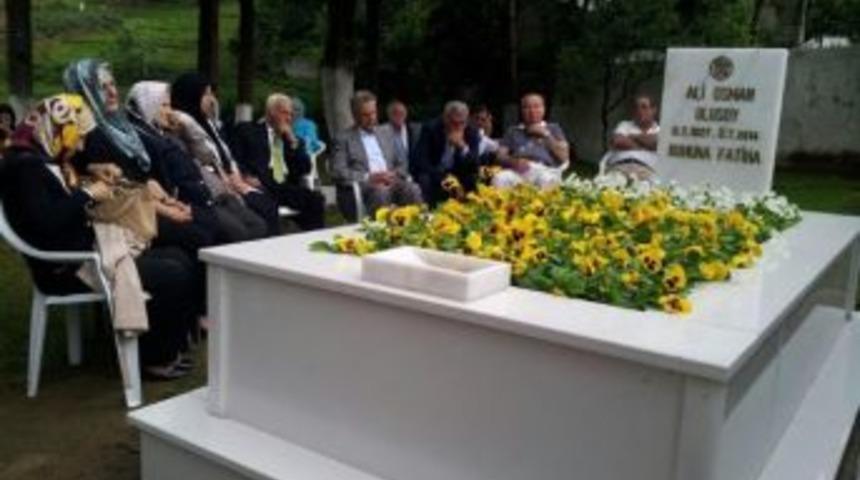 İşadamı Ve Trabzonspor Kurucu Başkanı Ali Osman Ulusoy Mezarı Başında Anıldı