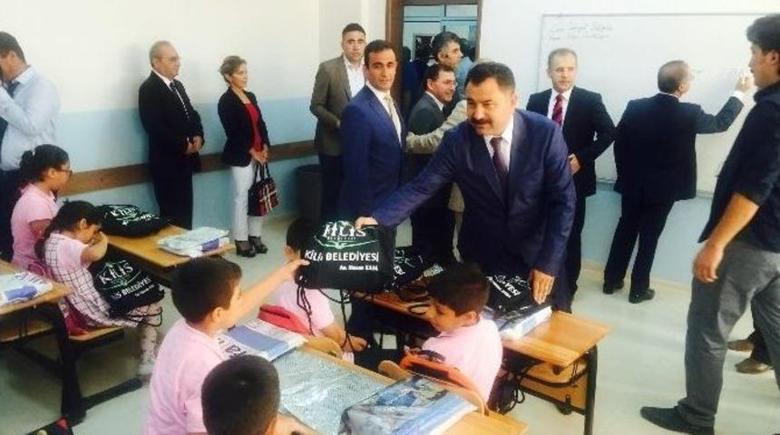 Kilis Belediyesi&rsquo;nden 3 Bin &Ouml;ğrenciye Kırtasiye Yardımı