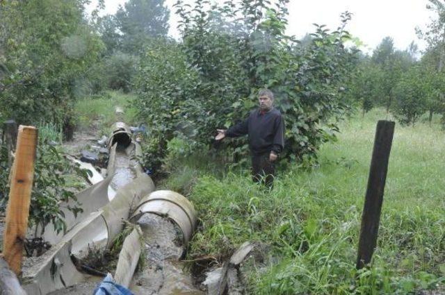 Sapanca'da Sel Suları Çekildikçe Zararın Büyüklüğü Ortaya Çıkmaya Başladı