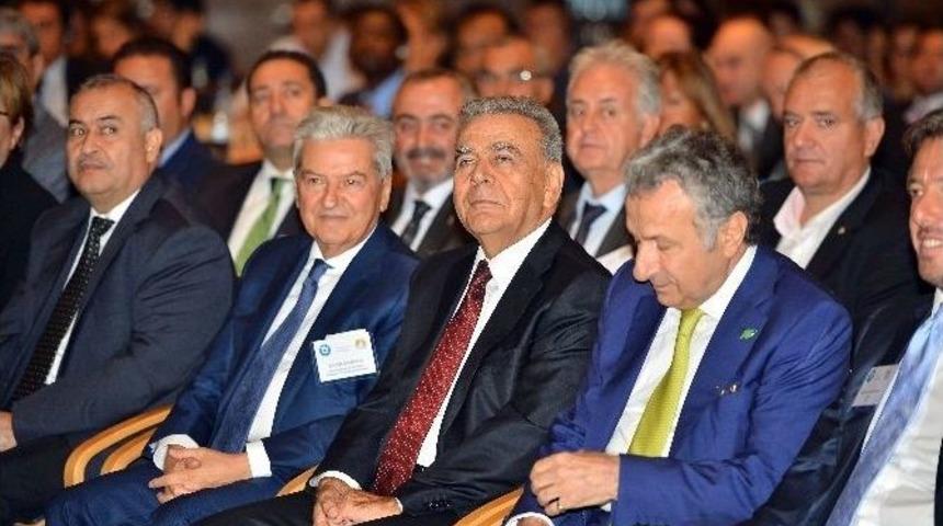 D&uuml;nya Turizmcileri İzmir&rsquo;de Buluştu