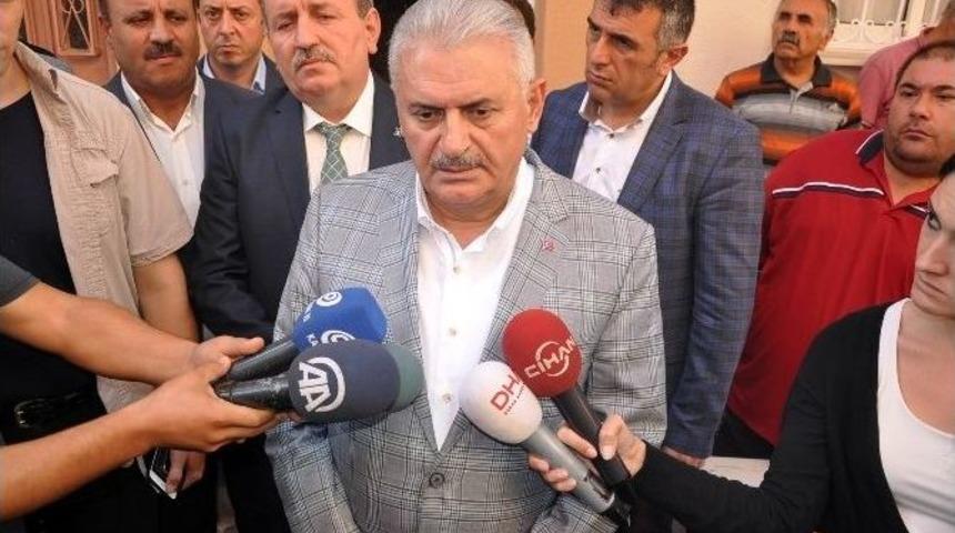 Binali Yıldırım Şehit Ailesini Ziyaret Etti