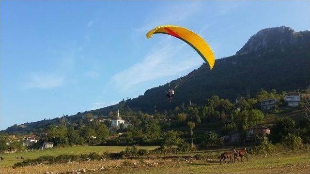 Kapıkaya Yamaç Paraşütü Merkezi Olacak