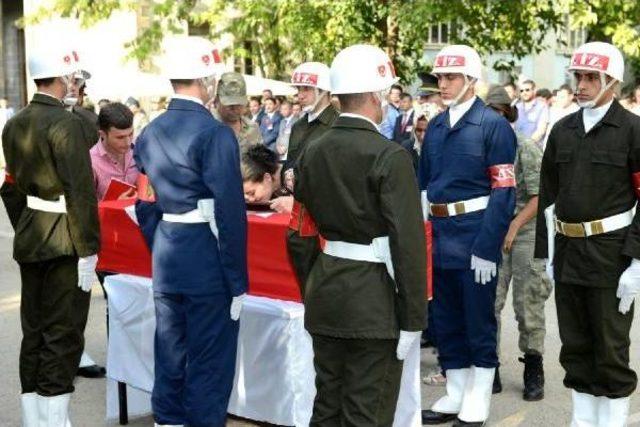 Silvan'da Pkk'lı Saldırısı; 1 Astsubay, 1 Uzman Çavuş Şehit -Ek Fotoğraflar