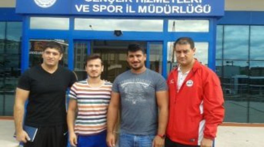 Şahi Spor&rsquo;a Milli G&uuml;reş&ccedil;i