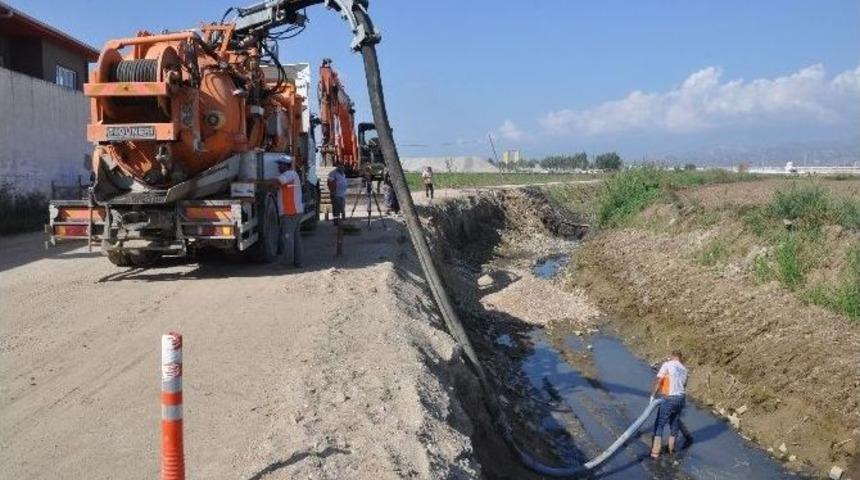 Nazilli&rsquo;de Kurutma Kanalında Islah &Ccedil;alışmaları Yapılıyor