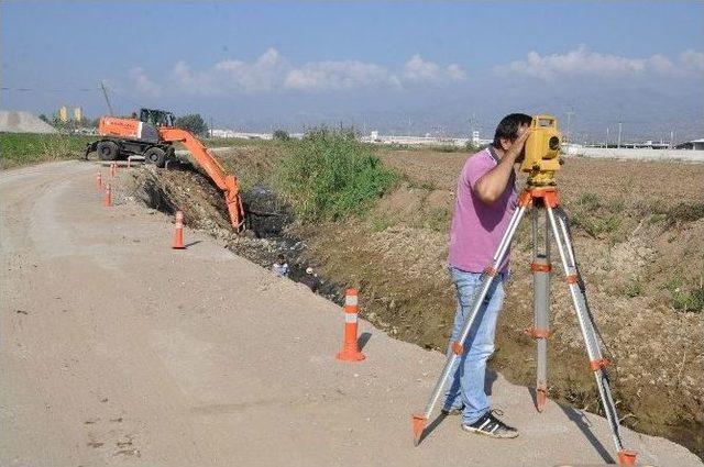 Nazilli’de Kurutma Kanalında Islah Çalışmaları Yapılıyor