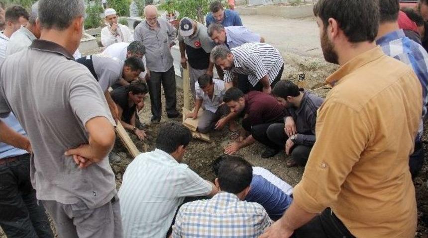 Vahşi Cinayetin Sırrı &Ccedil;&ouml;z&uuml;ld&uuml;