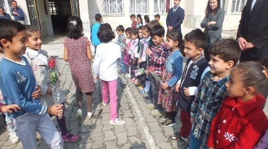 Malazgirt&rsquo;te İlk&ouml;ğretim Haftası Kutlaması