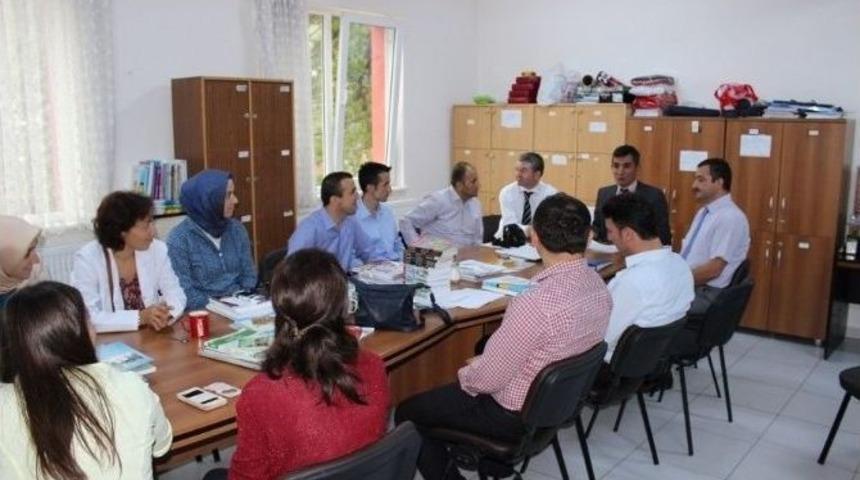 &Ouml;zdemir Okulları Ziyarette Bulundu