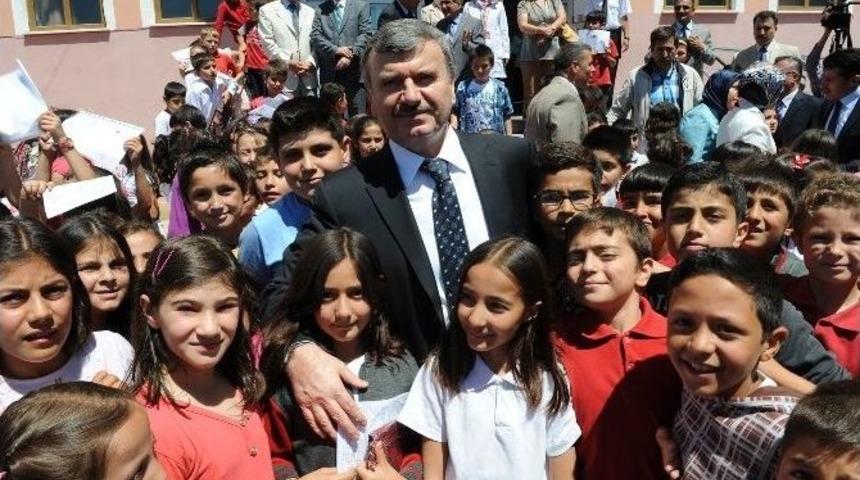 Konya&rsquo;nın 31 İl&ccedil;esinde Eğitim Yardımı Başvuruları Başladı