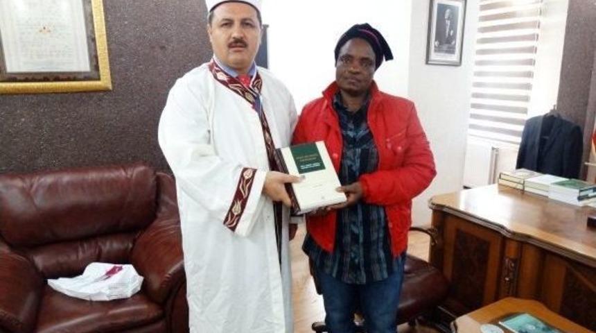 Kongolu Henriette M&uuml;sl&uuml;man Oldu