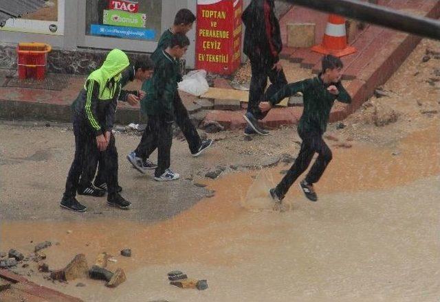 Elazığ’da Ve Bölgesinde Etkili Yağışlar Bekleniyor