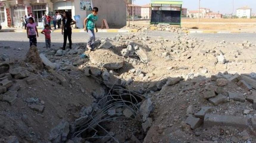 Silopi'de Pkk'lı Ter&ouml;rister, Hastane Yoluna Bomba Koydu