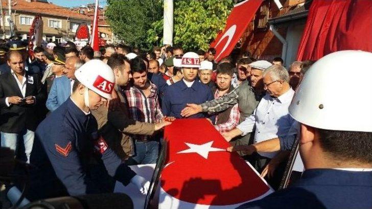 Tabuta Sarılan Şehit Annesi: ““aslan, Aslan, Aslan Oğlum” G2