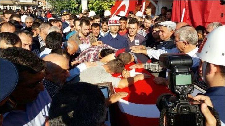 Tabuta Sarılan Şehit Annesi: ““aslan, Aslan, Aslan Oğlum” G3