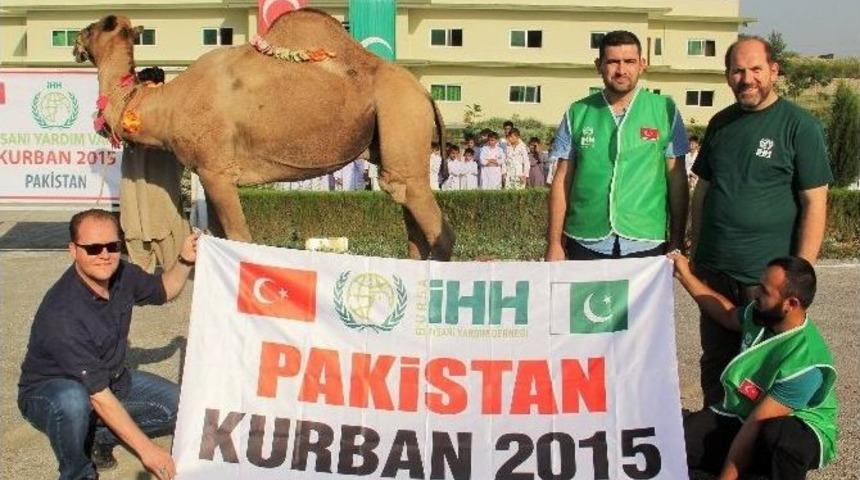 Bursa İhh Pakistan&rsquo;da 400 B&uuml;y&uuml;kbaş Kurban Kesti