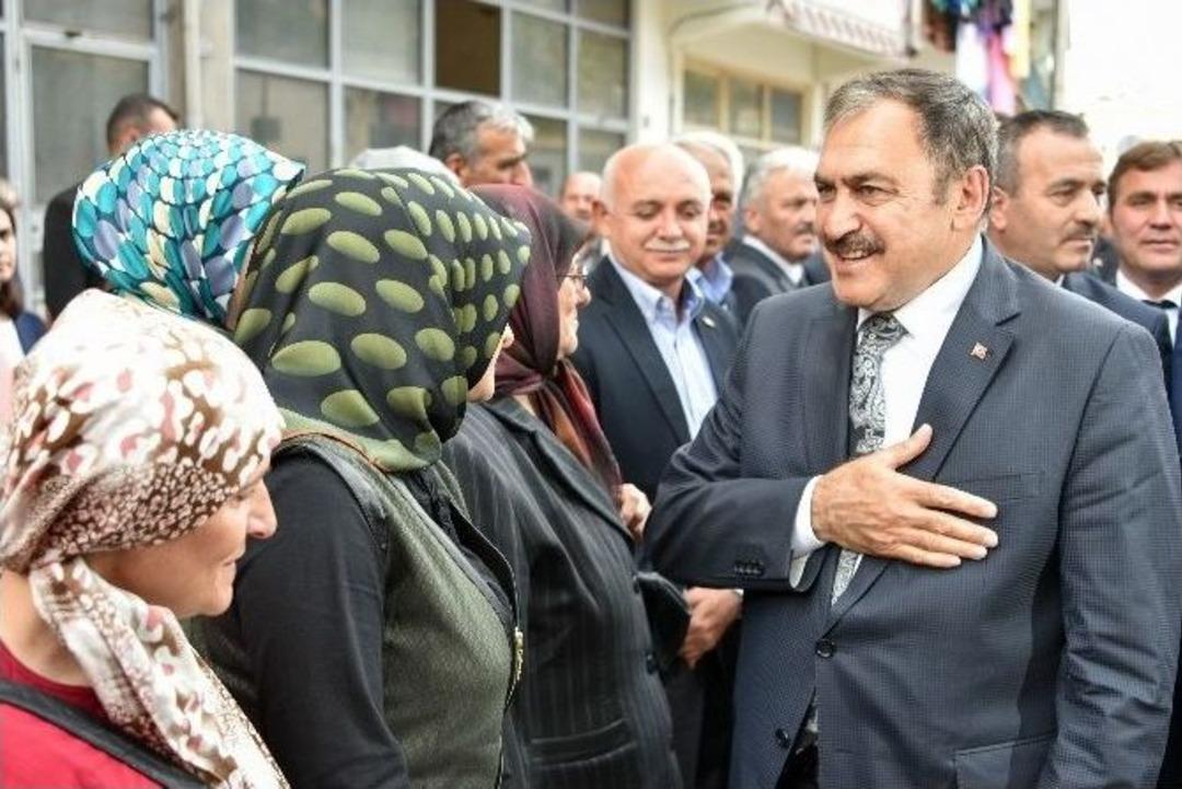 Orman Ve Su İşleri Bakanı Veysel Eroğlu G&uuml;m&uuml;şhane&rsquo;de