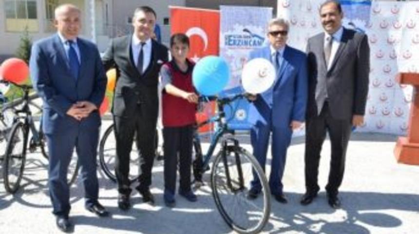 &Ouml;ğrenciler Beden Eğitimi Dersinde Bisiklet Kullanacak