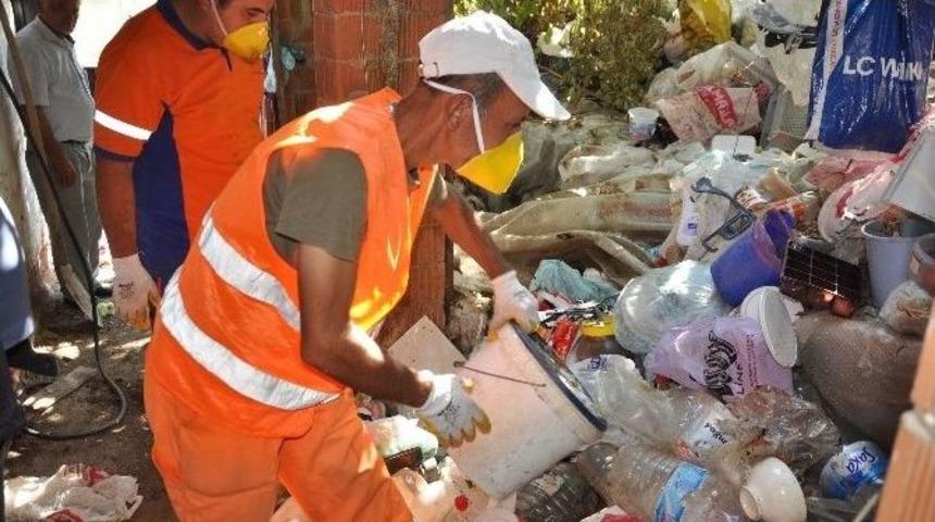 Nazilli&rsquo;de Bir Evden 5 Kamyon &Ccedil;&ouml;p &Ccedil;ıktı