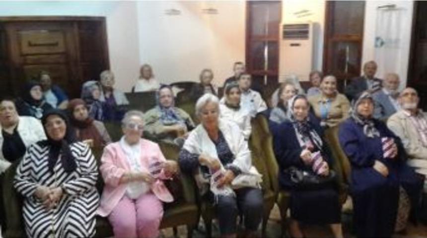 İzmit Belediyesi Yaşlıları Unutulmadı