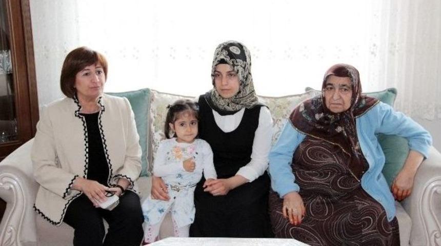 Ak Parti Milletvekili Adayı Satır: &ldquo;demokratikleşme İ&ccedil;in, İstikrarın Yeniden Gelmesi Lazım&rdquo;