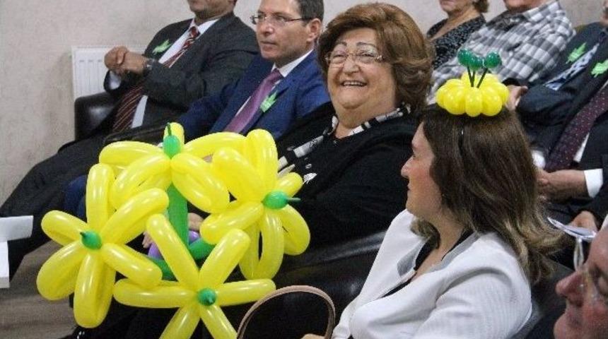 1&rsquo;inci Asırlık &Ccedil;ınarlar Sempozyumu