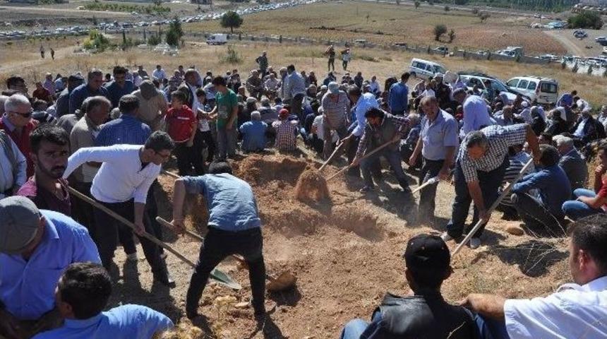 Taşbunar, Toprağa Verildi