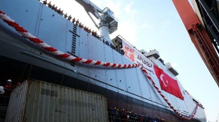 Harp Gemisi &ldquo;bayraktar&rdquo; Denize İndi