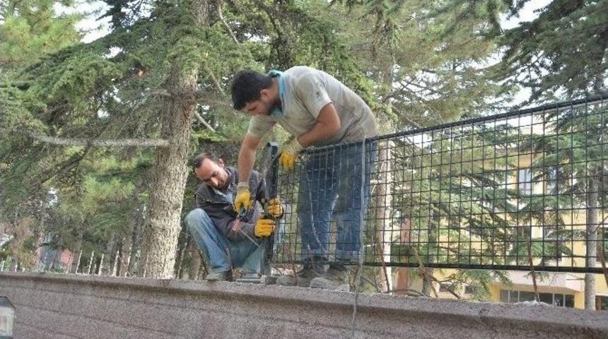 Ereğli Belediyesi Okullara Desteğini S&uuml;rd&uuml;r&uuml;yor