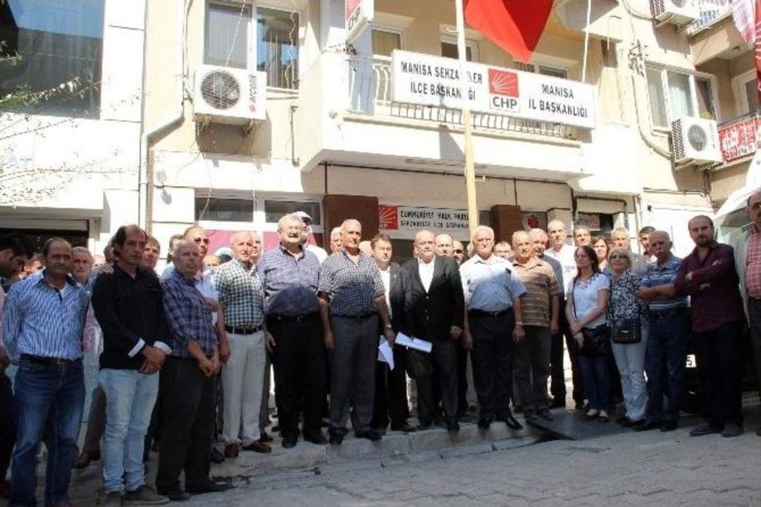 Chp Manisa Teşkilatında &Ouml;zg&uuml;r &Ouml;zel Depremi