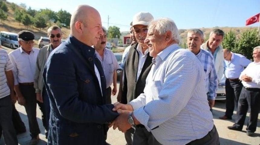 &Ccedil;olakbayrakdar Emmiler&rsquo;de Pekmez Şenliğinde