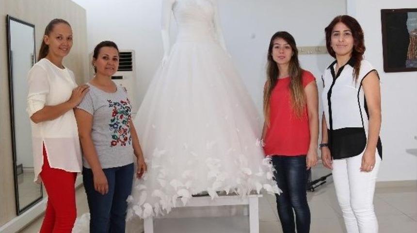 Gelinlikler G&ouml;z Kamaştırıyor