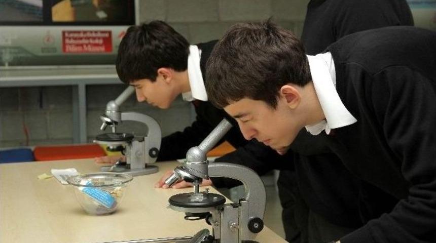 Karşıyaka&rsquo;da Bilim Şenliği Yapılacak