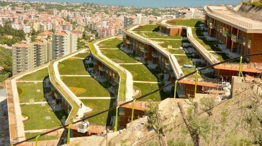 İzmir&rsquo;de Doğayla İ&ccedil; İ&ccedil;e Bir Yaşam