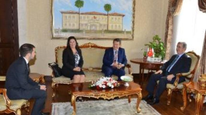 İsve&ccedil; B&uuml;y&uuml;kel&ccedil;i Lars Wahlund&rsquo;un Antalya Valiliğine Ziyaret