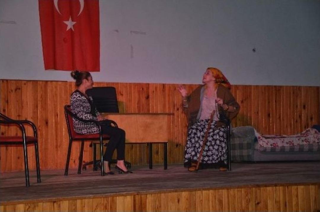 Kanserle Yaşam Derneği Tiyatro Etkinliklerine Başladı