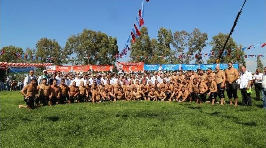 Aksu G&uuml;reşlerinin Başpehlivanı İsmail Balaban Oldu