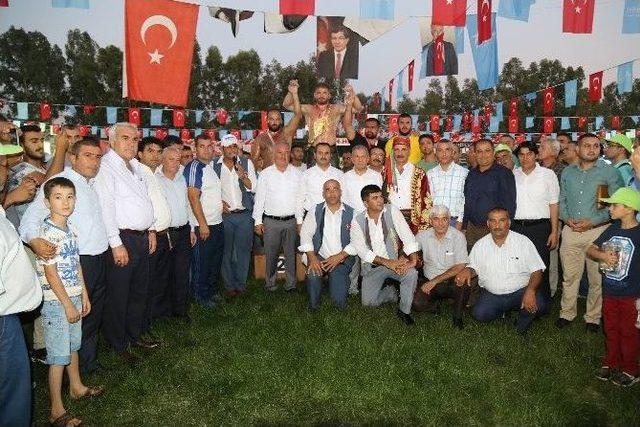 Aksu Güreşlerinin Başpehlivanı İsmail Balaban Oldu