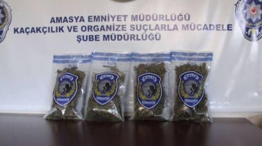 Uyuşturucu Tartarken Yakalandılar