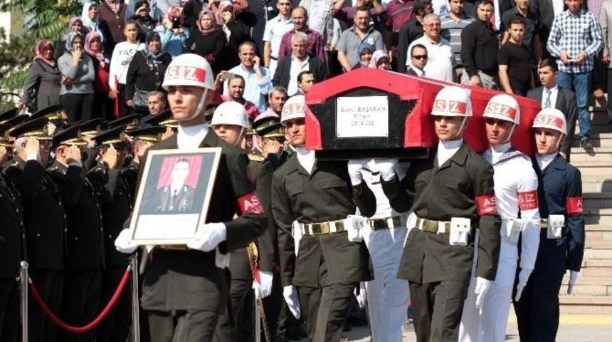 Başkent Şehidini Dualarla Uğurladı