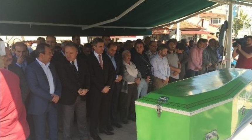 Bolu Belediye Başkanı Yılmaz&rsquo;ın Babası Son Yolculuğuna Uğurlandı