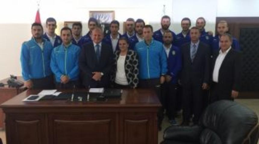 Voleybol Takımından Başkan Keleş&rsquo;e Ziyaret