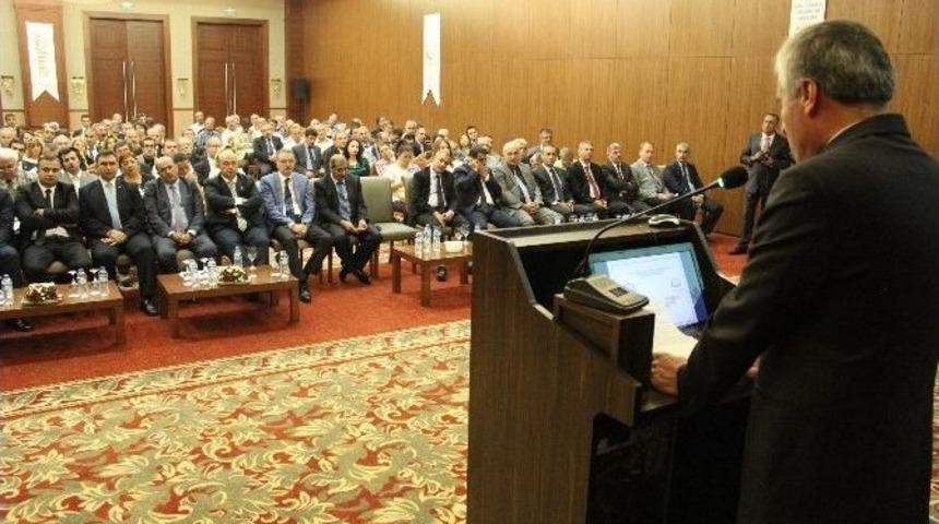 Sert &Ccedil;ekirdekli Meyve Fidanı &Ccedil;alıştayı Yapıldı