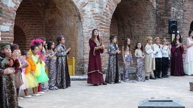 ‘şahmeran’ Kızılkule’de Sahnelendi 1