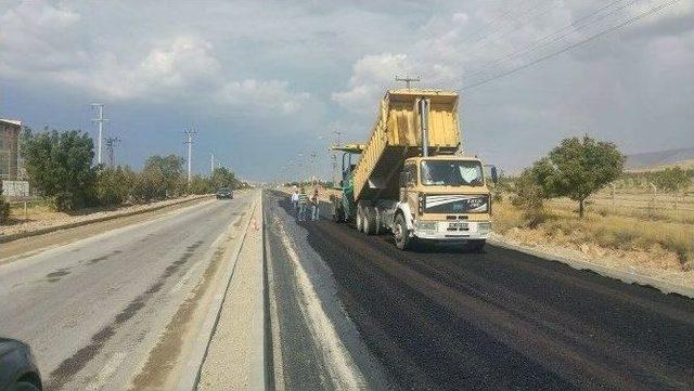 Niğde Belediyesi Sazlıca Yolu Asfalt Çalışmasını Tamamladı