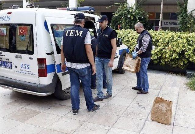 Antalya’da Dernek Binasına Terör Operasyonu