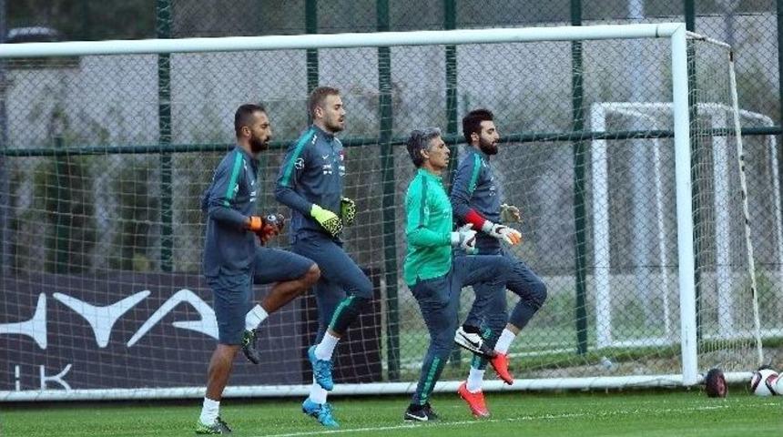 A Milli Takım, &Ccedil;ek Cumhuriyeti Ma&ccedil;ı Hazırlıkları S&uuml;rd&uuml;r&uuml;yor