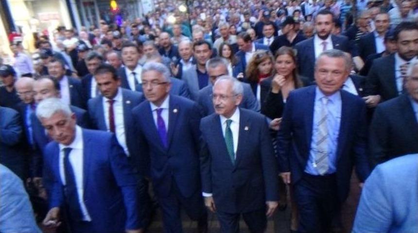 Kılı&ccedil;daroğlu &Ccedil;aycuma&rsquo;da Halka Hitap Etti