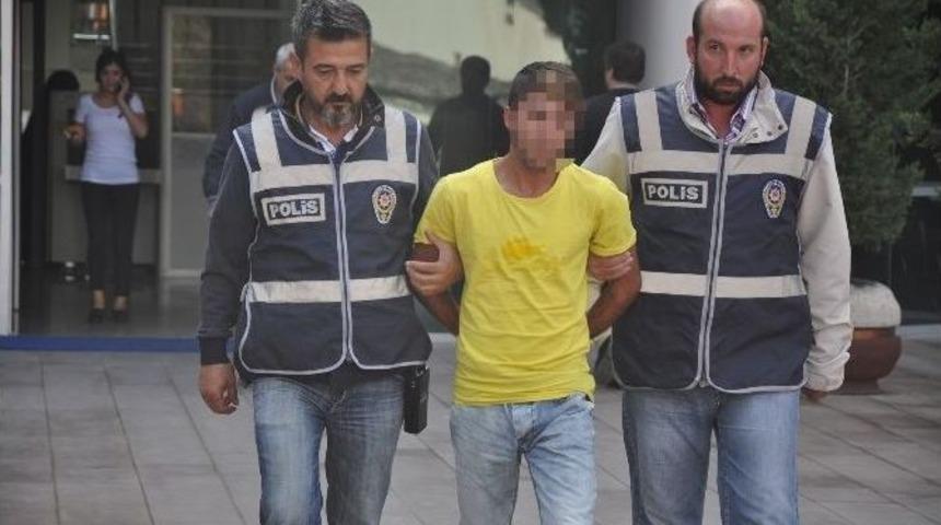 17 Yaşındaki Emirhan&rsquo;ı Bı&ccedil;akla Yaralayan Gen&ccedil; Tutuklandı