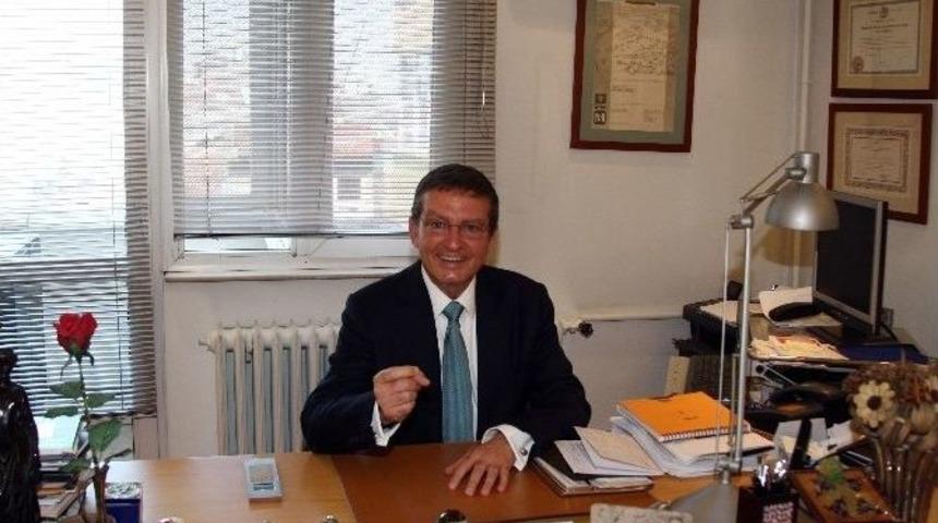 Nefertiti Y&ouml;ntemiyle Daima G&uuml;zel G&ouml;r&uuml;n&uuml;n